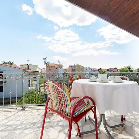 Apartment Apartment And Rooms Ema *