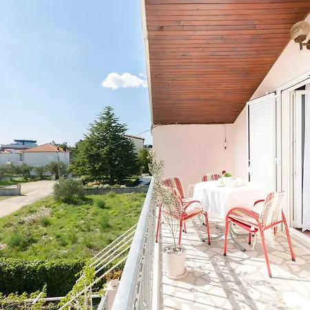 Apartment And Rooms Ema Apartment Vodice