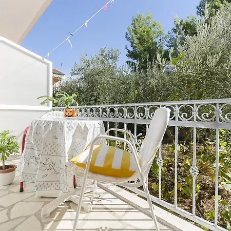 Apartament And Ema Vodice