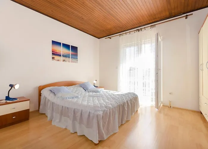 Apartamento And Ema Vodice