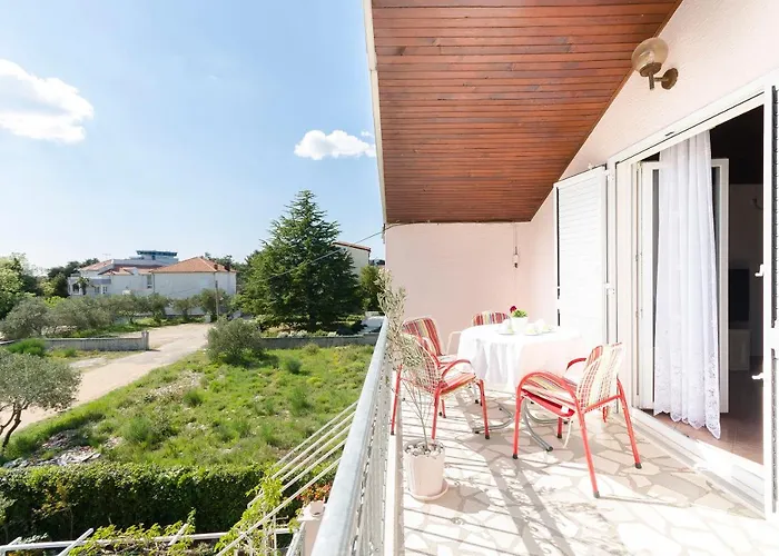 And Ema Apartamento Vodice