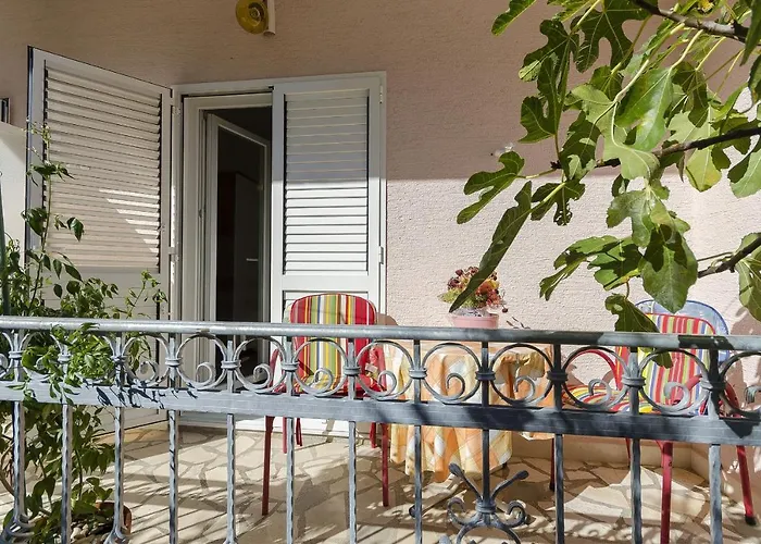 And Ema Apartamento Vodice